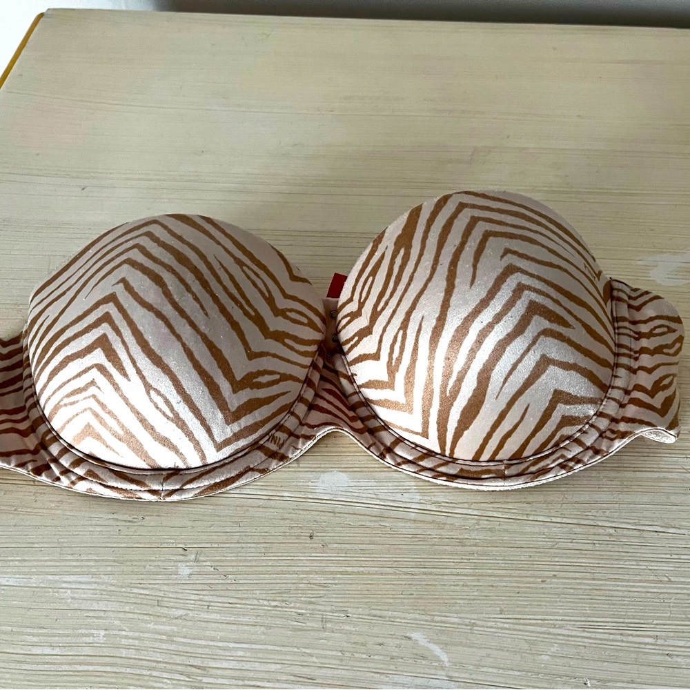 Victoria’s Secret Multi-way Push-up Bra